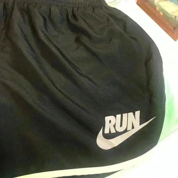 Nike black and green dri fit lined running shorts sz M - Picture 2 of 6